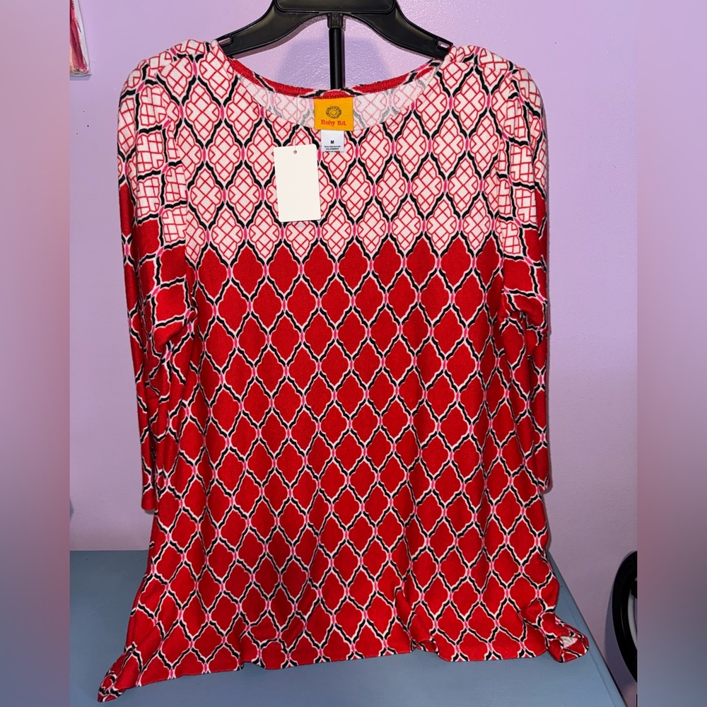 Ruby Rd. Red and White Patterned Top - Picture 1 of 3